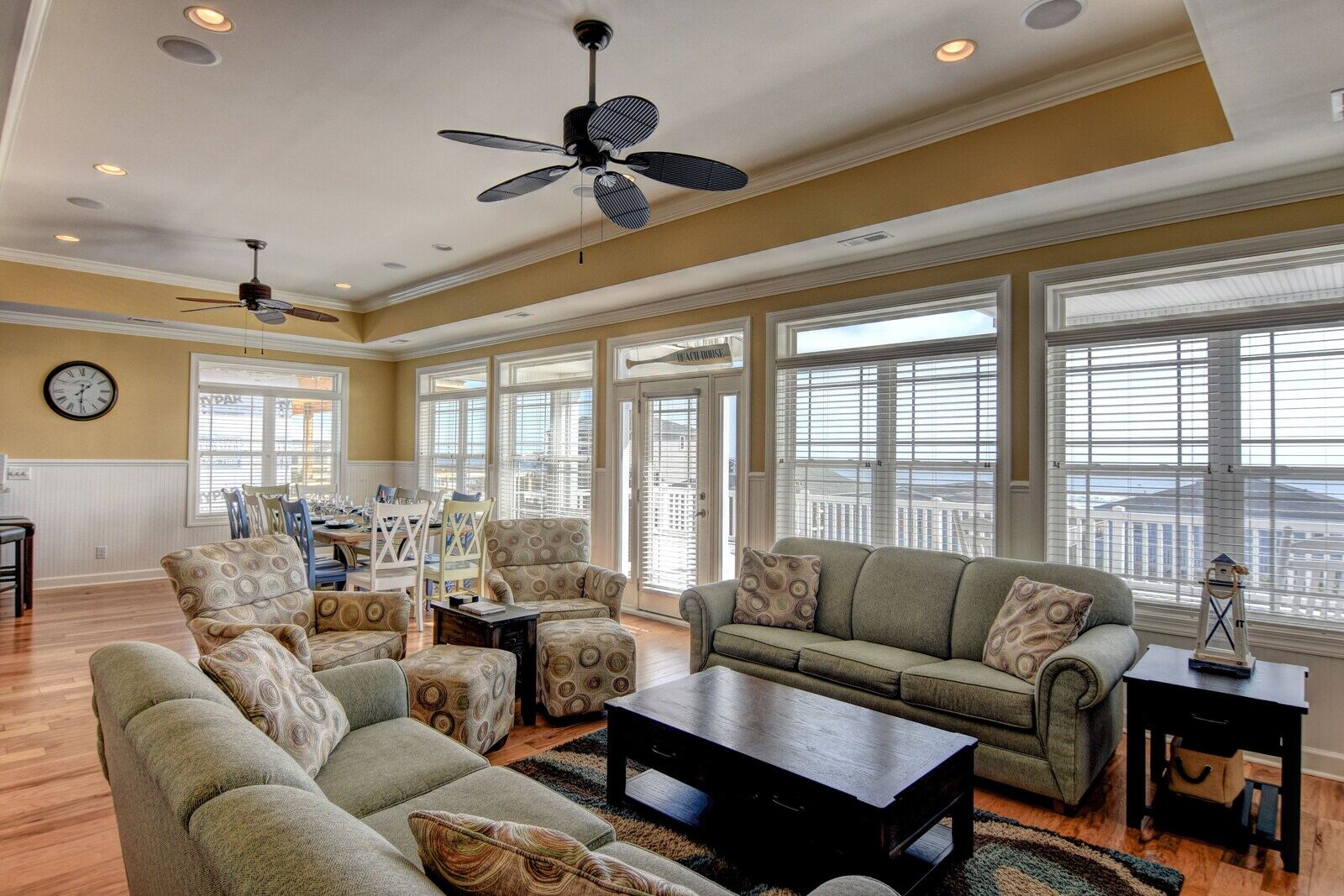 Beach house photo 4