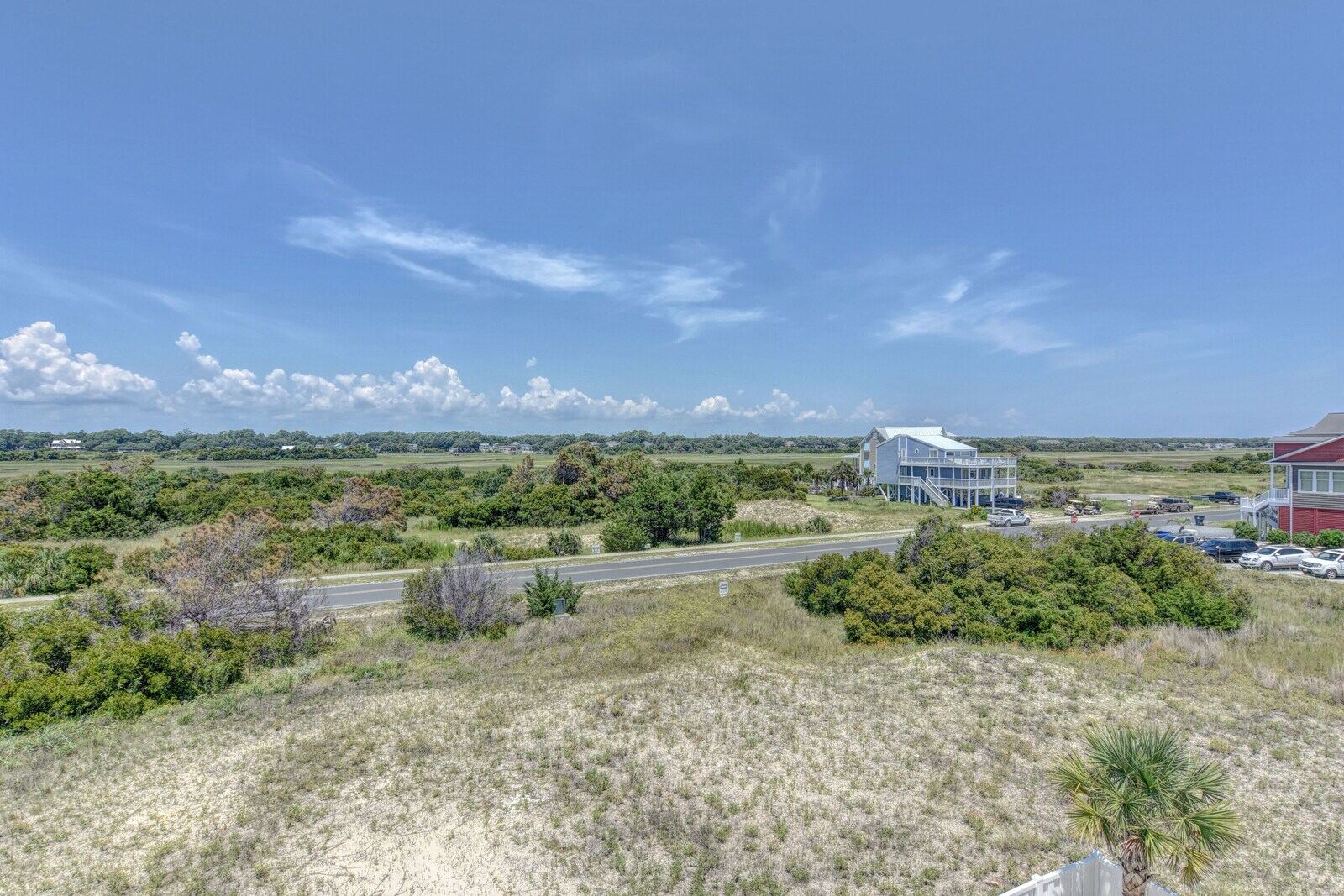 Beach house photo 10