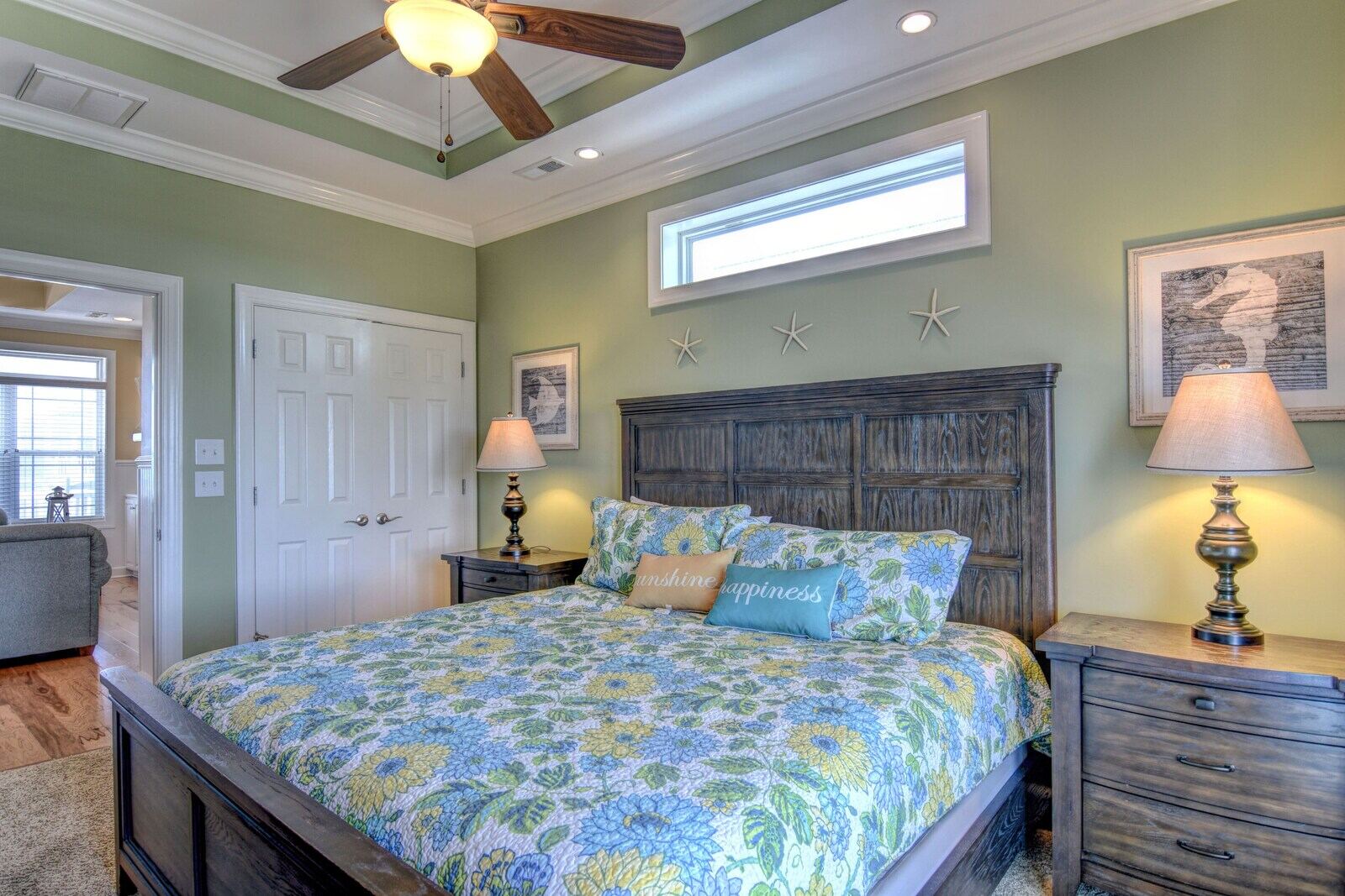 Beach house photo 16