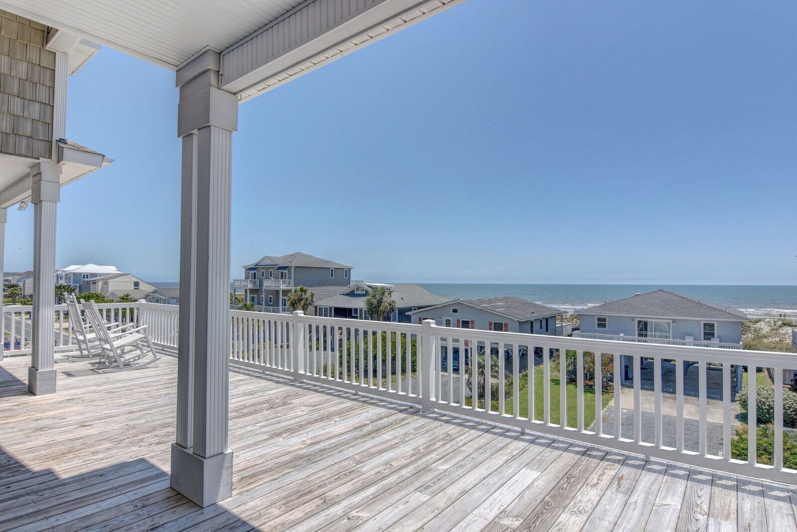 Beach house photo 18