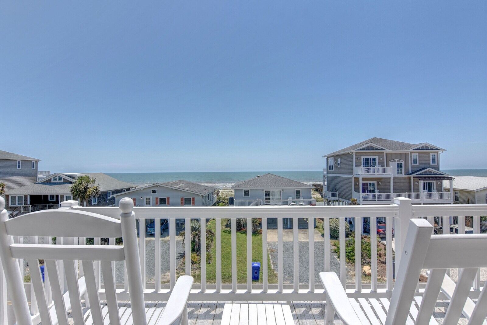 Beach house photo 28